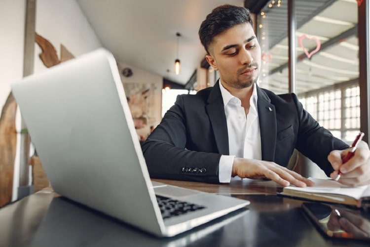 وظایف مدیر فروش