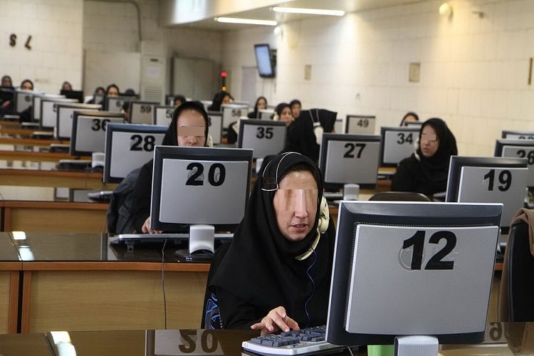 بازاریاب تلفنی کیست و نقش او در فروش 